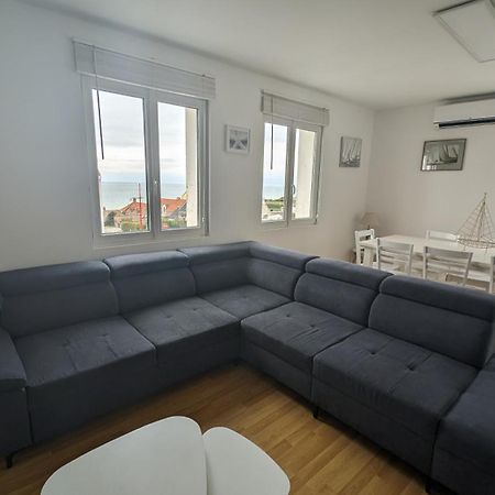 Coastal Breeze Apartment - เอกิเชน-พลาช ภายนอก รูปภาพ